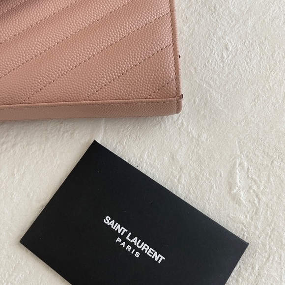 SAINT LAURENT MATELASSÉ CHAIN - CASSANDRE - Picture 6 of 6